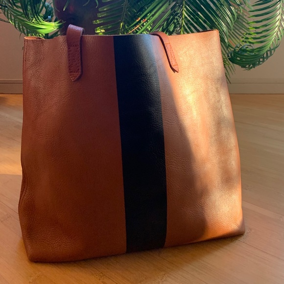 Madewell Handbags - Madewell English Saddle Tote bag